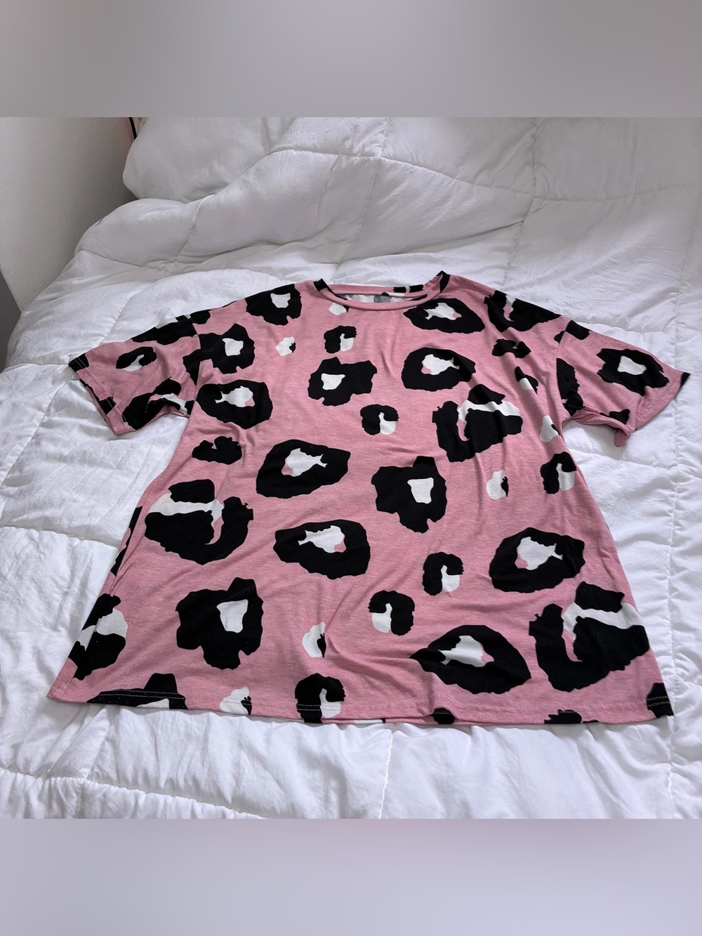 Women's Pink Leopard Print T-Shirt
